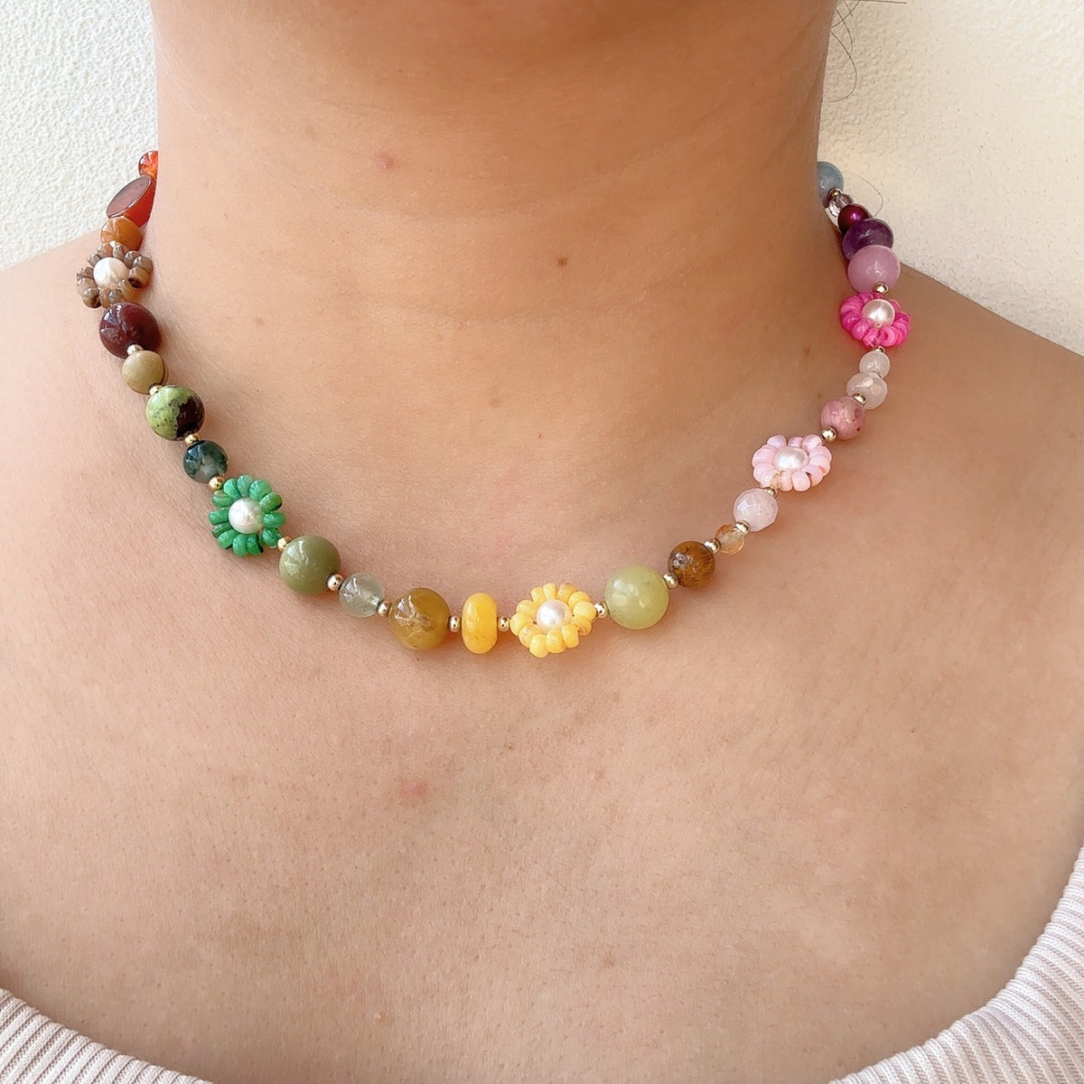 Daisy Necklace Handmade Rainbow Sun Flower Pearl Necklace Gemstone Jewelry