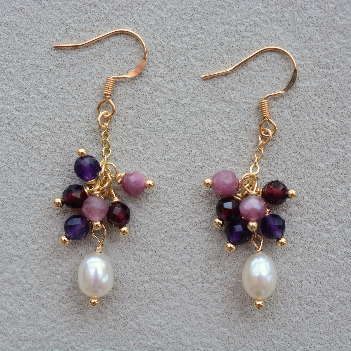 Pearl Earrings with Natural Crystal