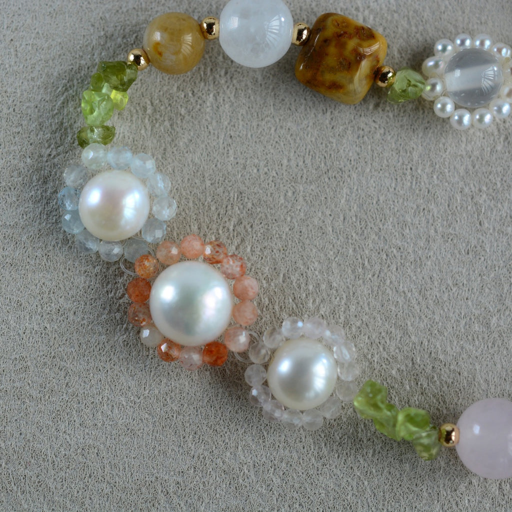 Daisy Necklace Handmade Flower Pearl Necklace Gemstone Jewelry