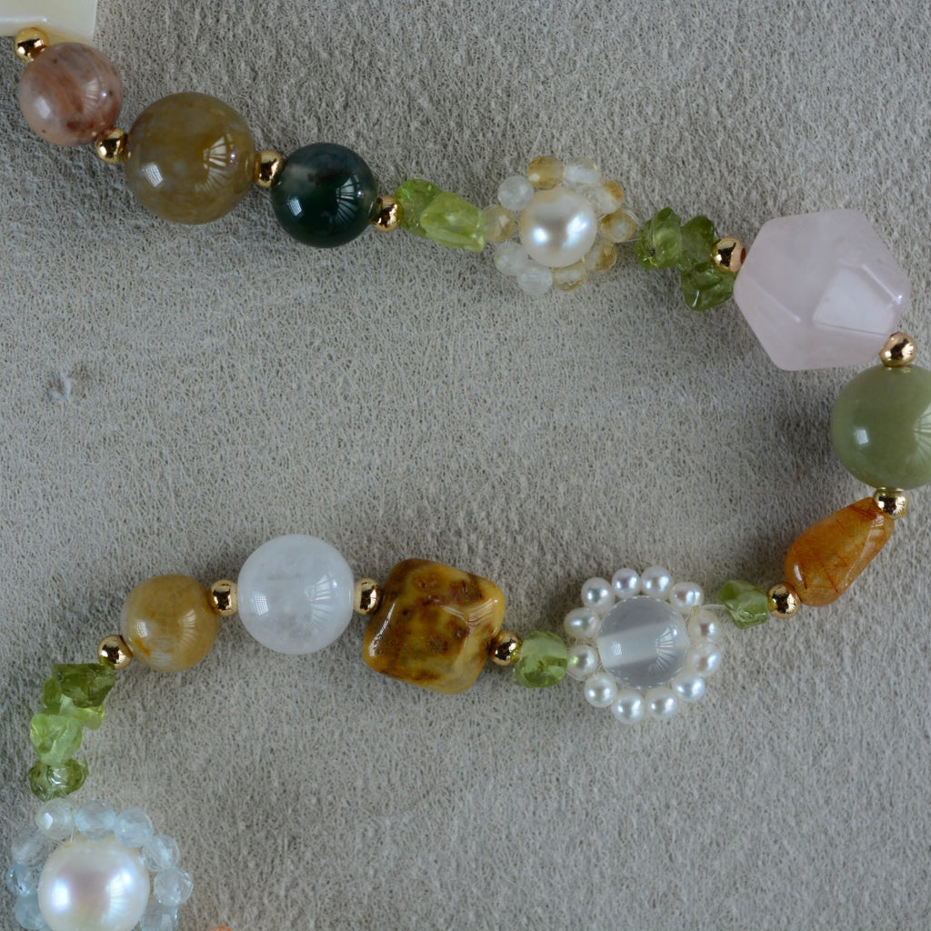 Daisy Necklace Handmade Flower Pearl Necklace Gemstone Jewelry